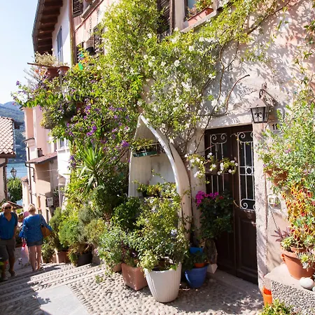 Residenza La Terrazza Di Dante Apartmán Stresa